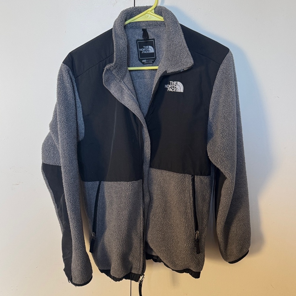 The North Face Boys XL or Women’s Medium Black and Gray Fleece Jacket